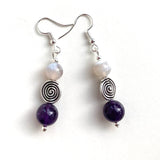 Labradorite Earrings with a Celtic Twist - 25110ER