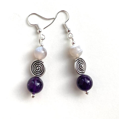 Labradorite Earrings with a Celtic Twist - 25110ER